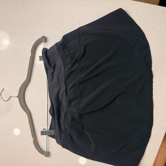 Outdoor Voices Dark Gray and Black Athletic Skort -Skirt Size Small - Picture 5 of 7